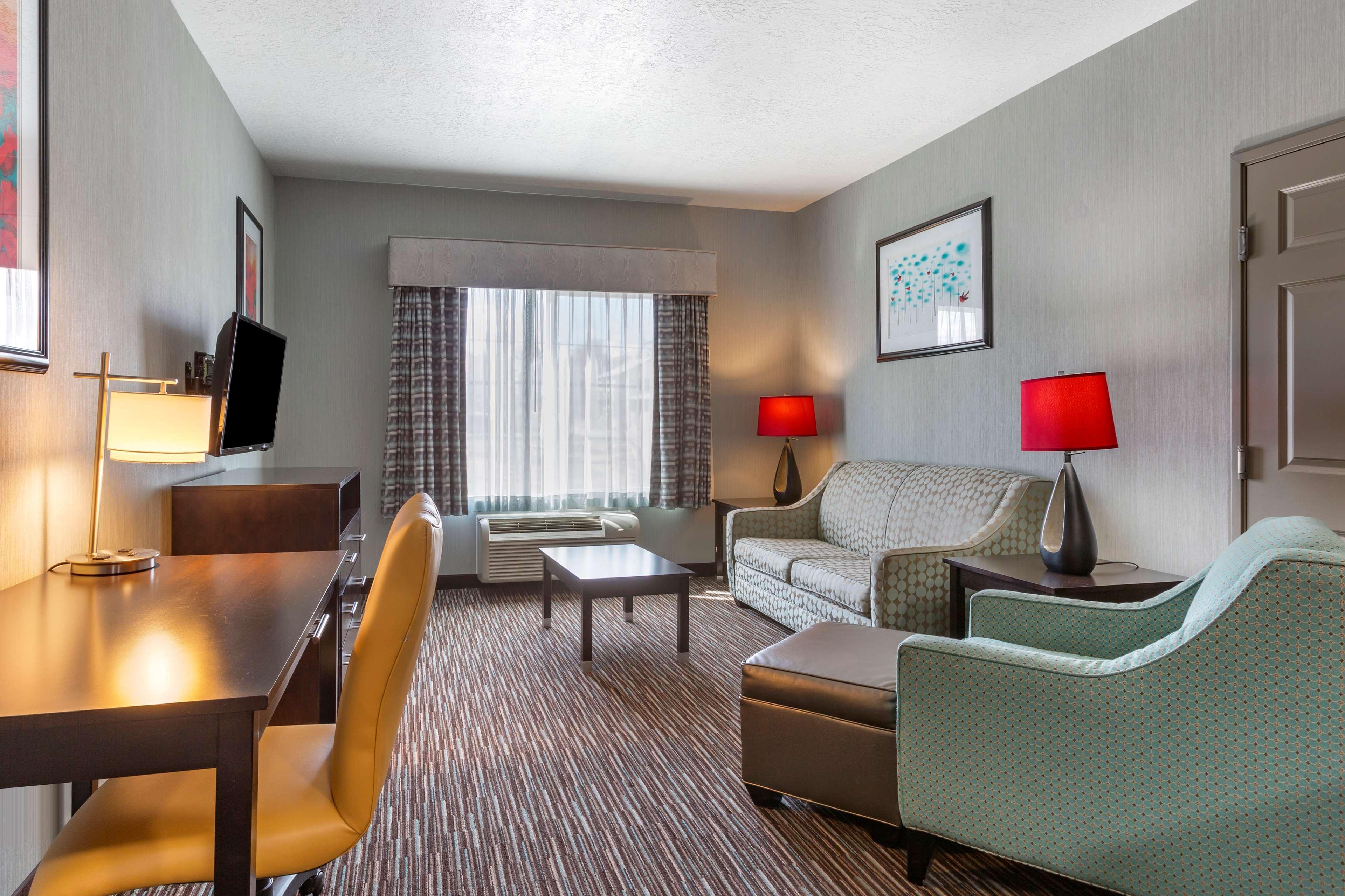 Best Western Plus Gallup Inn & Suites מראה חיצוני תמונה