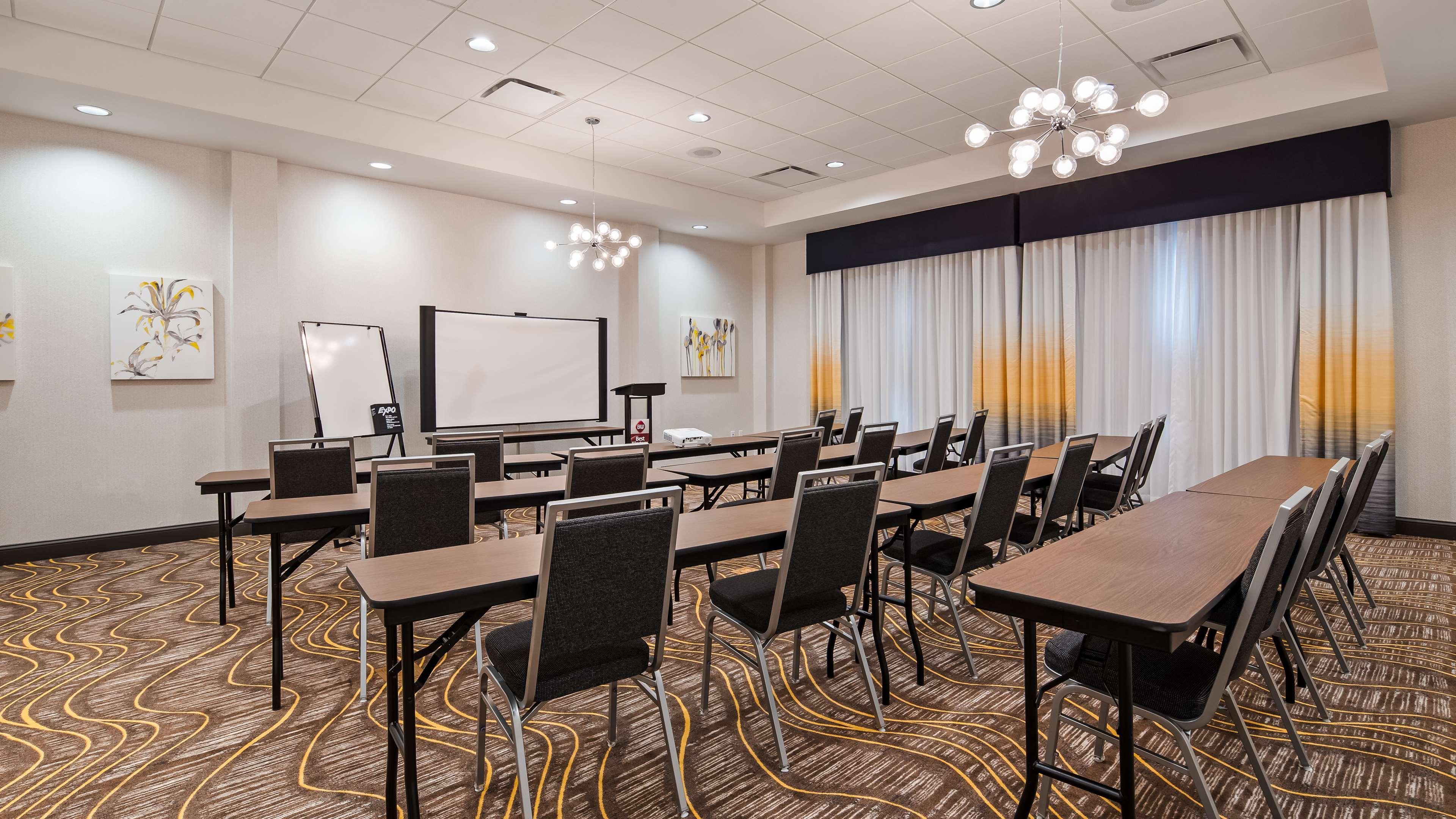 Best Western Plus Gallup Inn & Suites מראה חיצוני תמונה